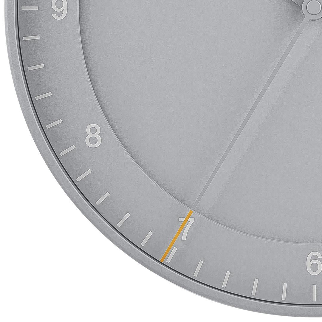 BC17 Braun classic large analogue wall clock - grey - Image 4